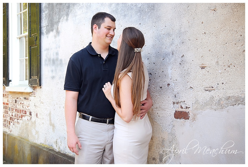 Charleston_Downtown_Engagement_Session_April_Meachum_0206.jpg