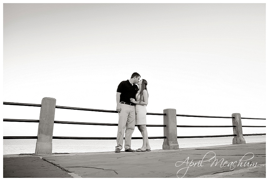 Charleston_Downtown_Engagement_Session_April_Meachum_0208.jpg